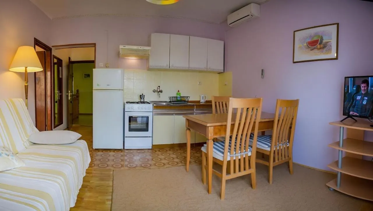 Apartments By The Sea Pag - 532 Pag Town