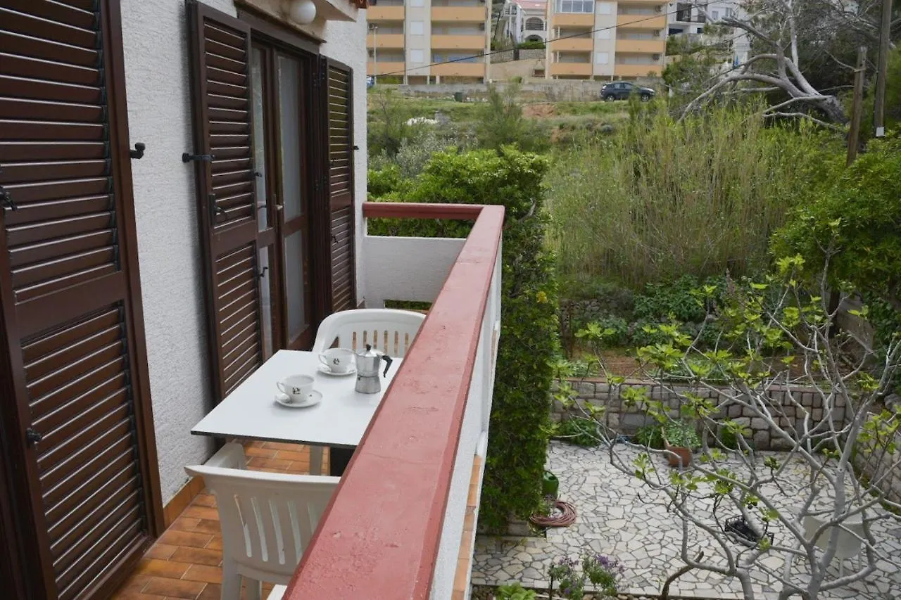 Apartments By The Sea Pag - 532 Pag Town